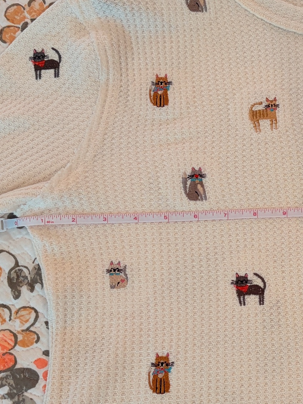 NATURAL LIFE Cream Waffle Knit Crew with Cute Assorted Cats Embroidery. Medium - Picture 7 of 8